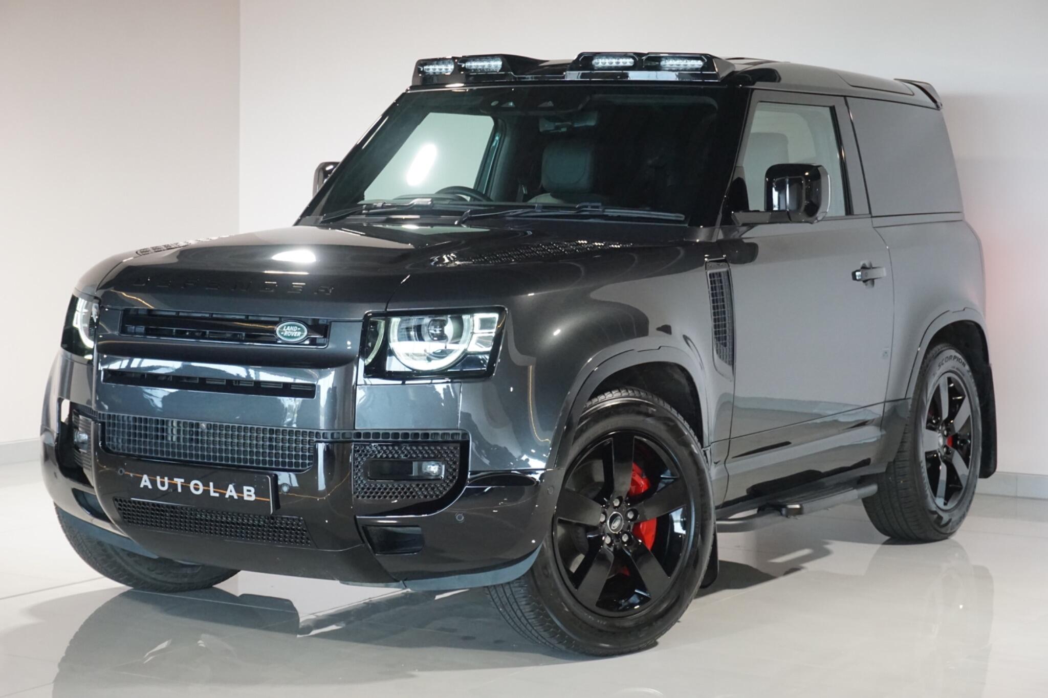 Land Rover Defender 90 3.0 D300 MHEV X-Dynamic HSE Hard Top SUV 3dr Diesel Auto 4WD SWB Euro 6 (s/s) (300 ps)
